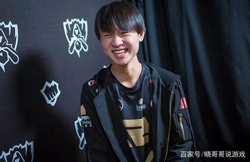 踝进行了冰